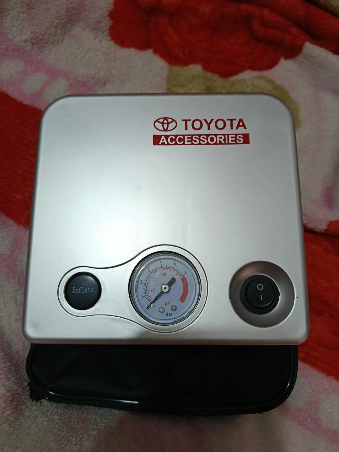 12V Portable Electric Tire Inflator with Pressure Gauge - product image 5